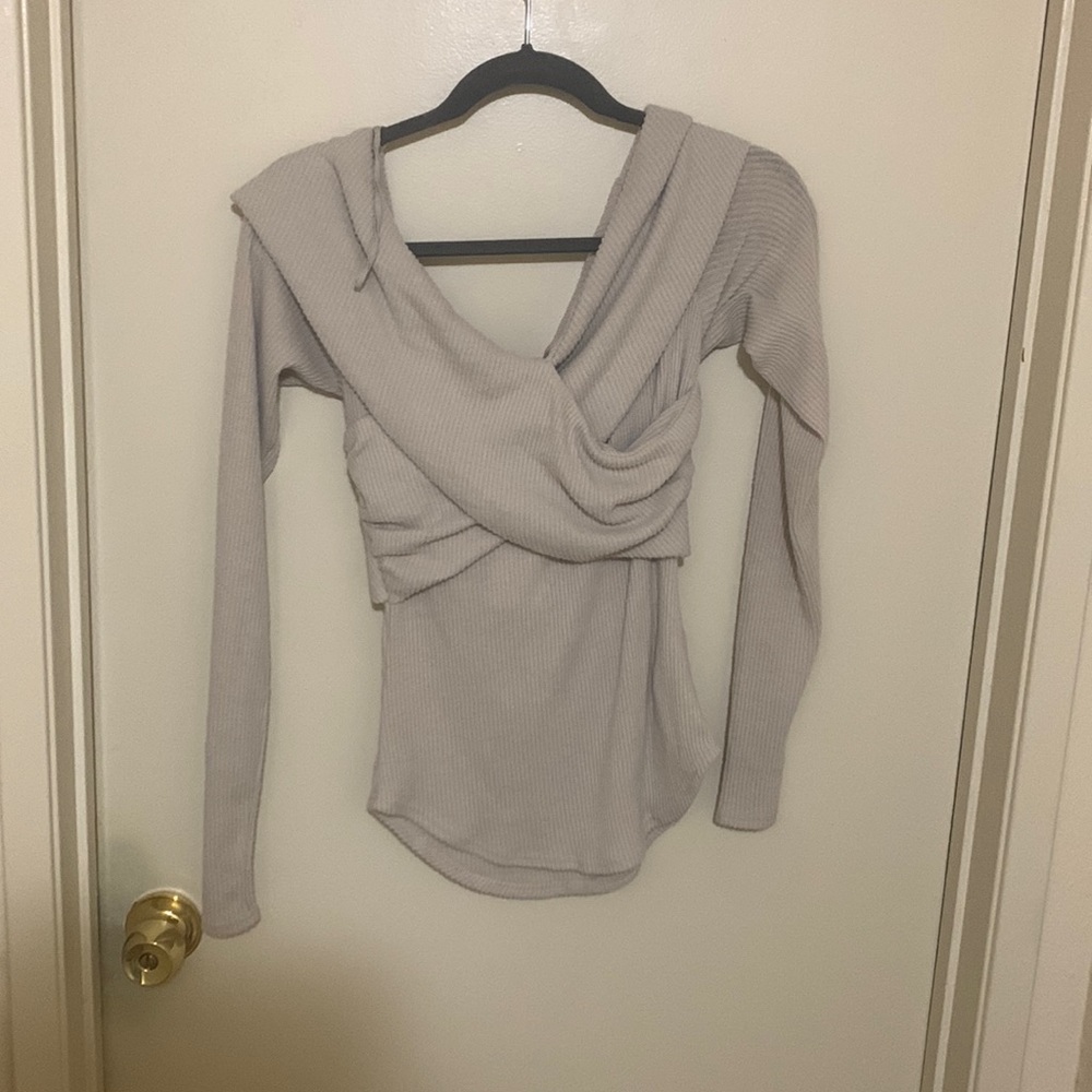 Free People Off-the-Shoulder Sweater in Light tan